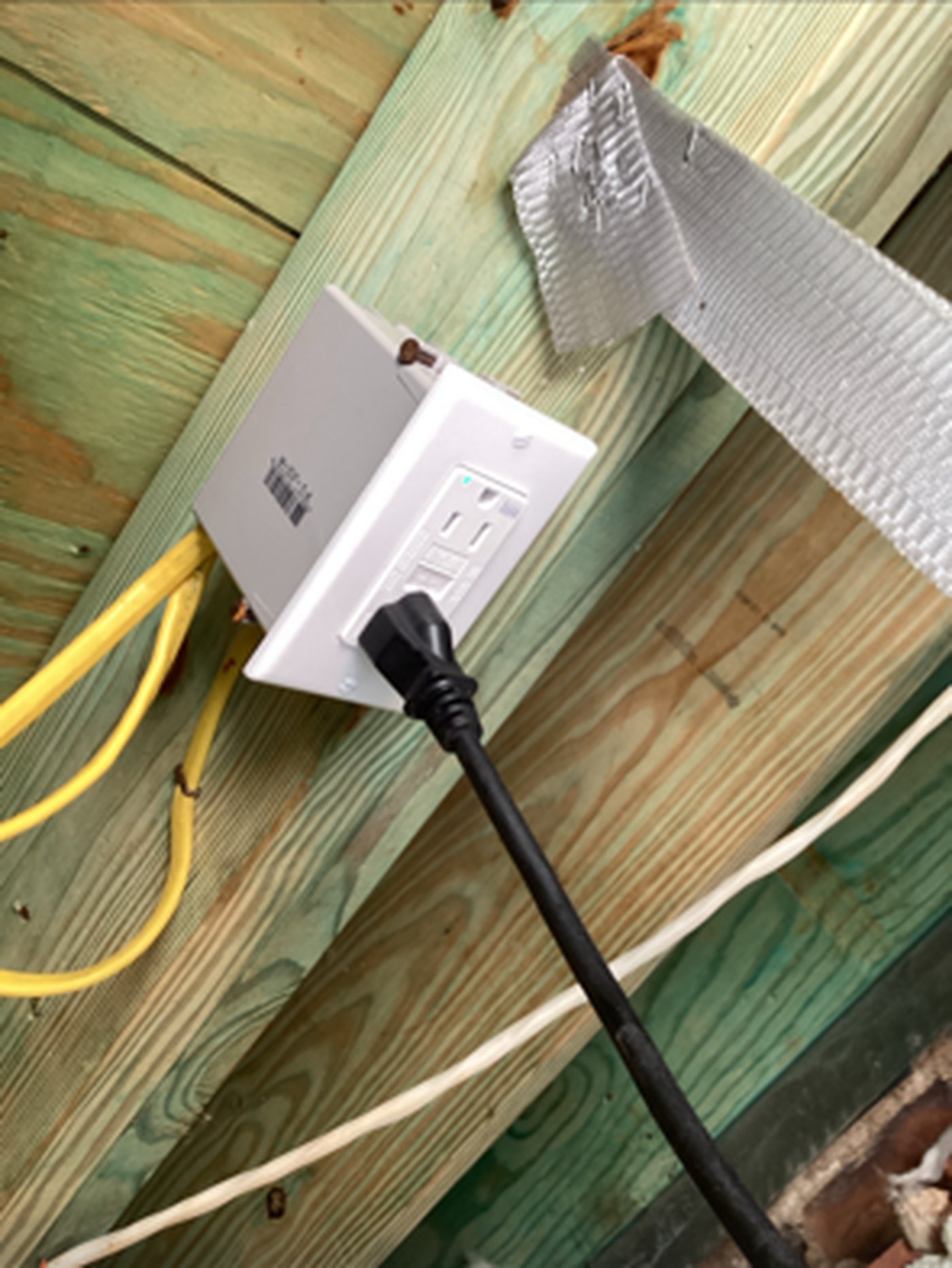 GFCI outlet added in a crawlspace for equipment power